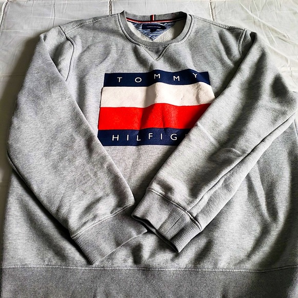 Tommy Hilfiger Crewneck Sweater - Picture 2 of 4